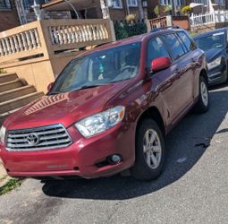 2010 Toyota Highlander 6cyl.