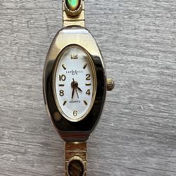Vintage Express Ladies Oval Watch - New Battery - Stretch Band