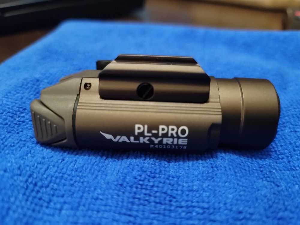 OLIGHT PL PRO VALKYRIE