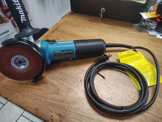 Makita X Lock Corded Grinder