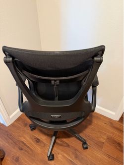 Beautyrest ErgoMax Ergonomic Mesh Swivel Task Chair, Black (60078-BLK)