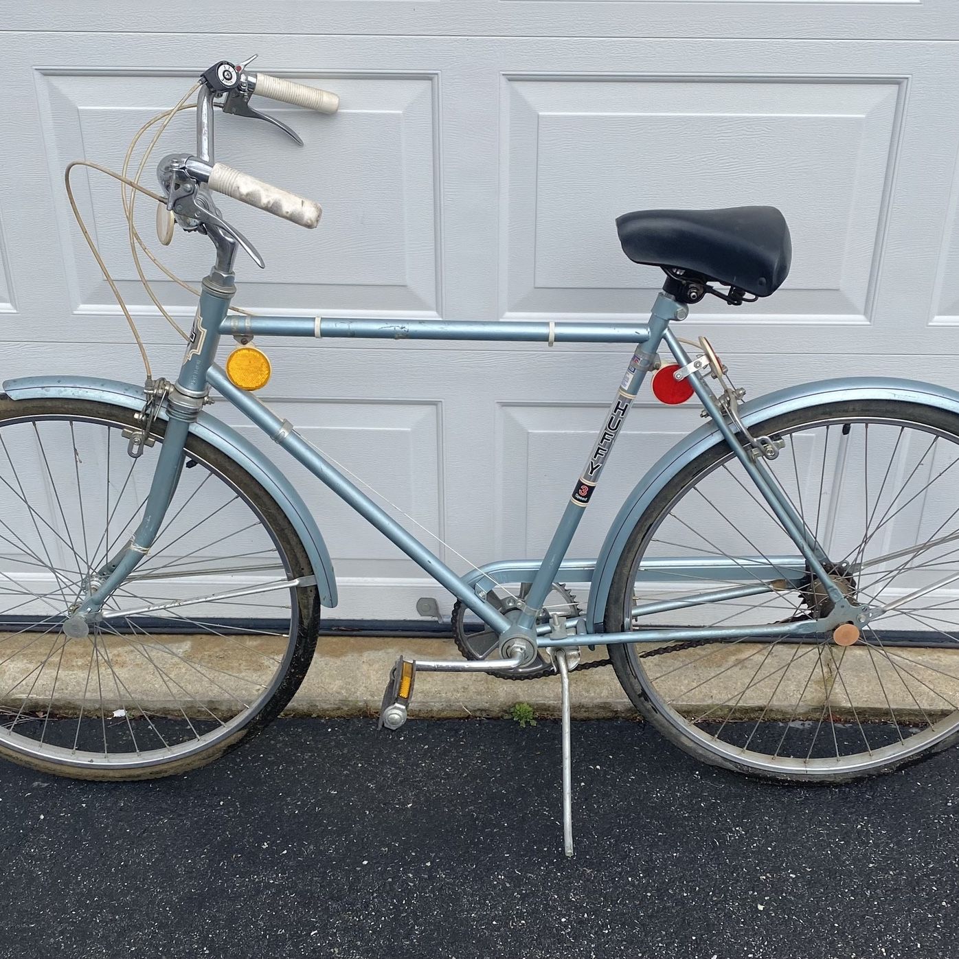 vintage huffy 3 wheel bicycle Vintage Huffy Bicycle for Sale in Peabody, MA