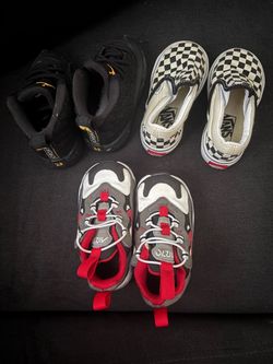 Boys sneakers sizes 5 & 6