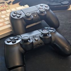 PS4 Controller