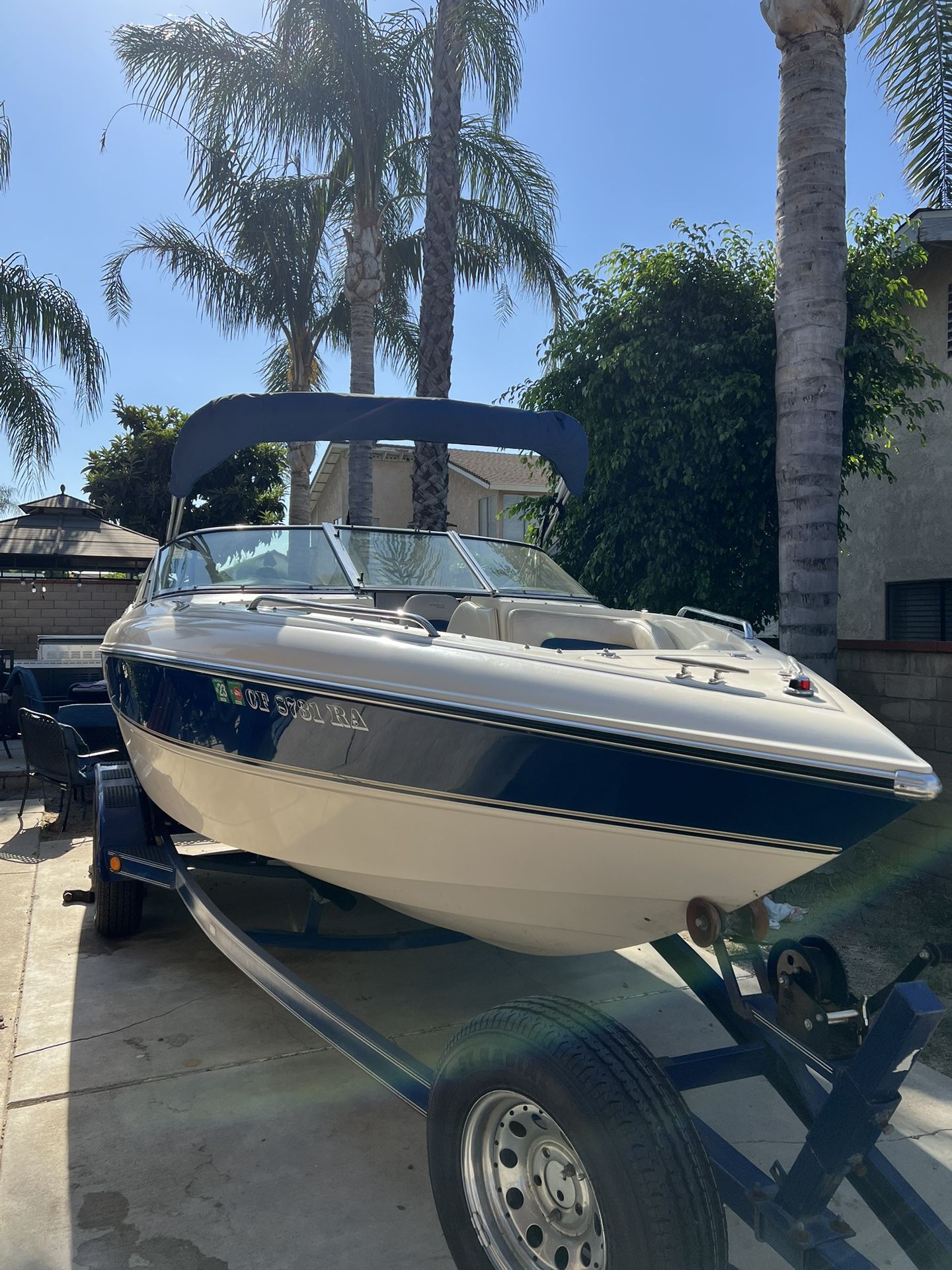 1999 Stingray 220LX