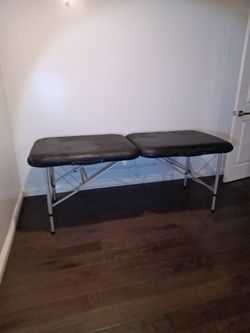 Massage Table, No Head Rest, faded Acoloe