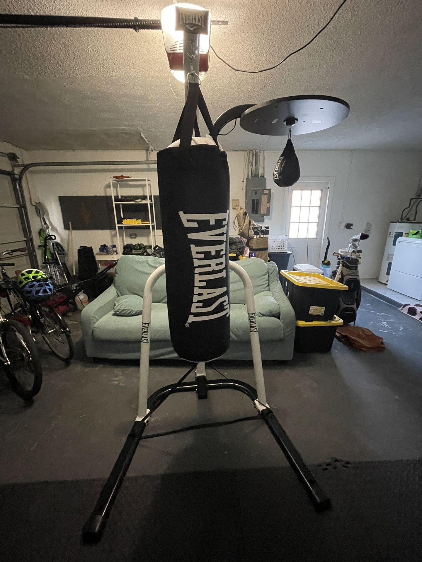 Everlast Punching Bag Stand with Speed Bag