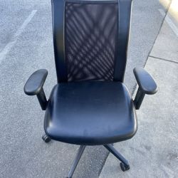 Rolling Chair 