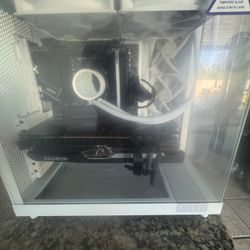 NZXT Pre Built Gaming PC 