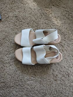 Size 7 White Wedge Shoes Open Toed