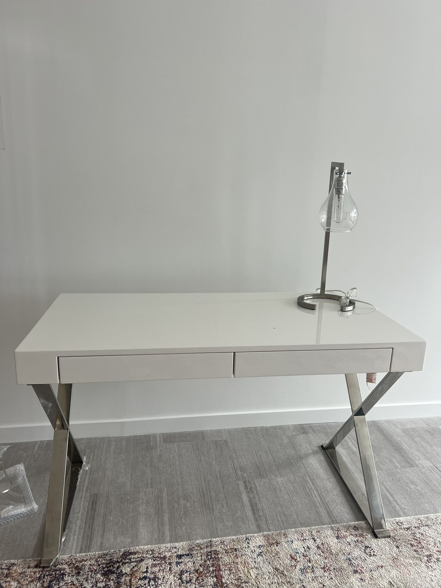 Desk & Matching lamps