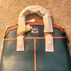 Dooney And Bourke Pocket Book Womens Fashion