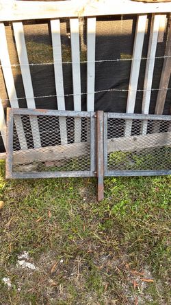 Trailer holder