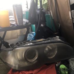 Bmw 3 Series 2004-2006 Front Passager Headlight OEM Xenon 