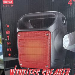 Wireless Speaker With Flashlight