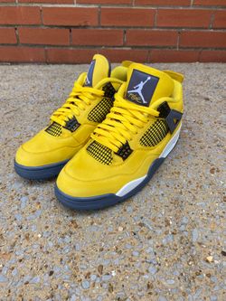 Jordan 4 Lightning (2021)