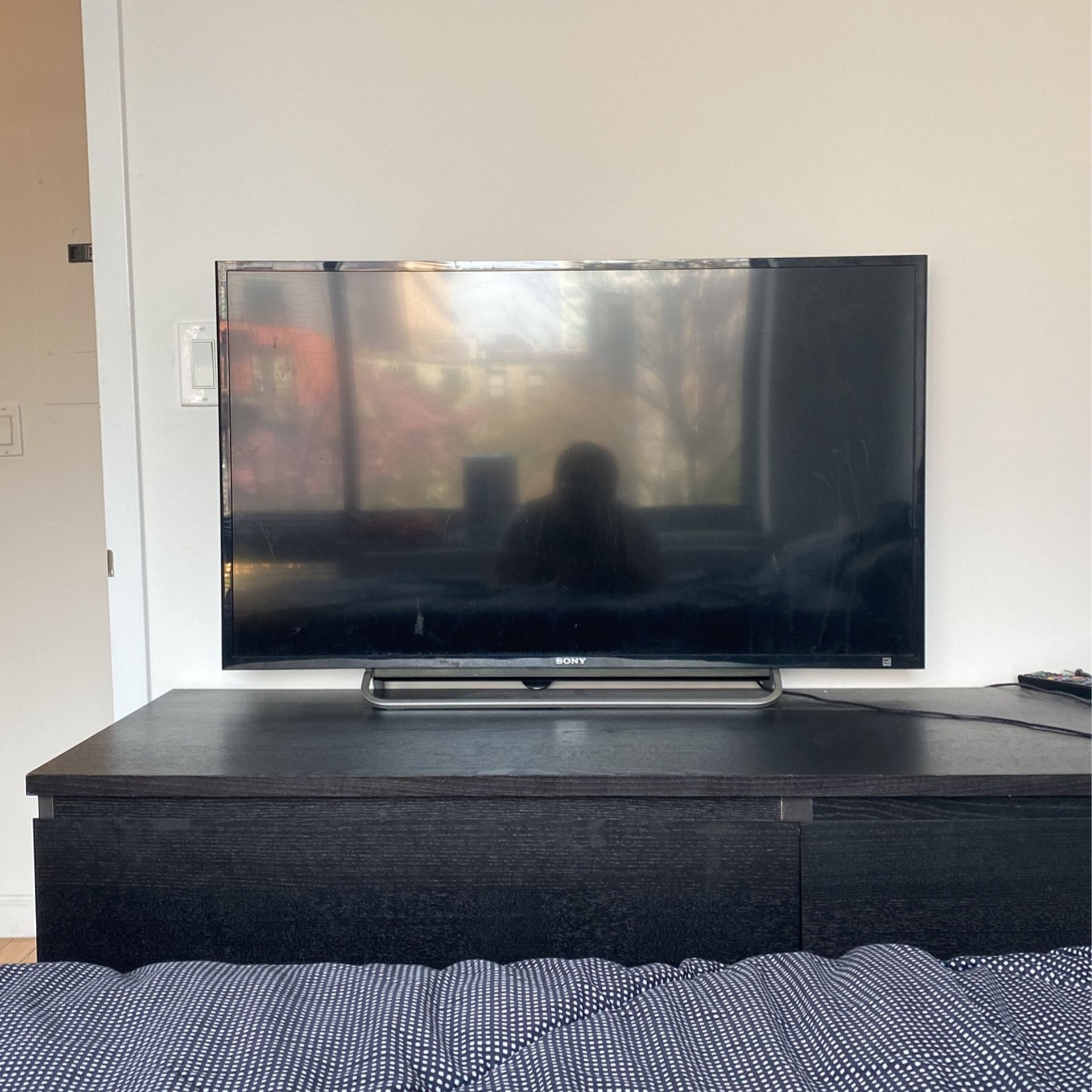 Sony KDL40W600B 40 Inch 1080p Smart LED TV