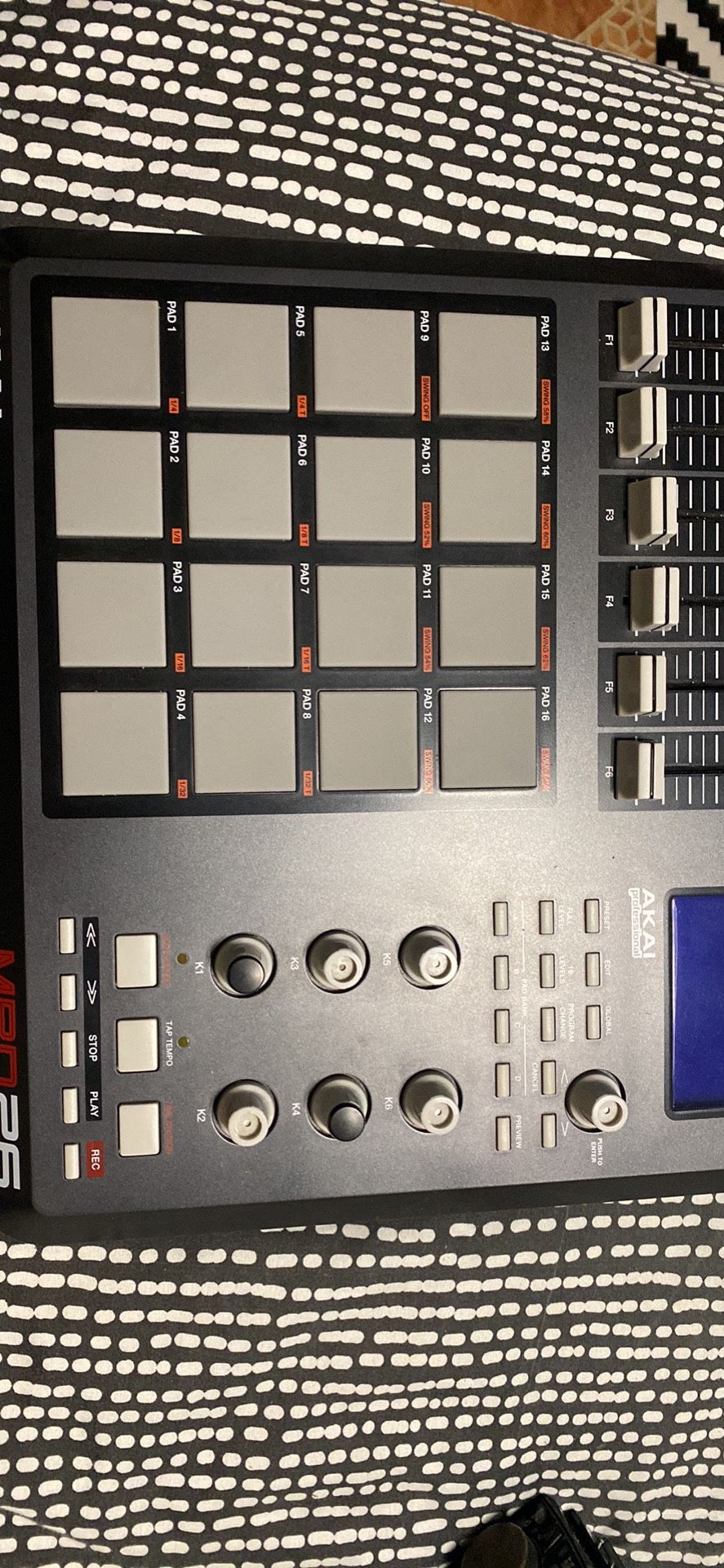 Akai Mpd26