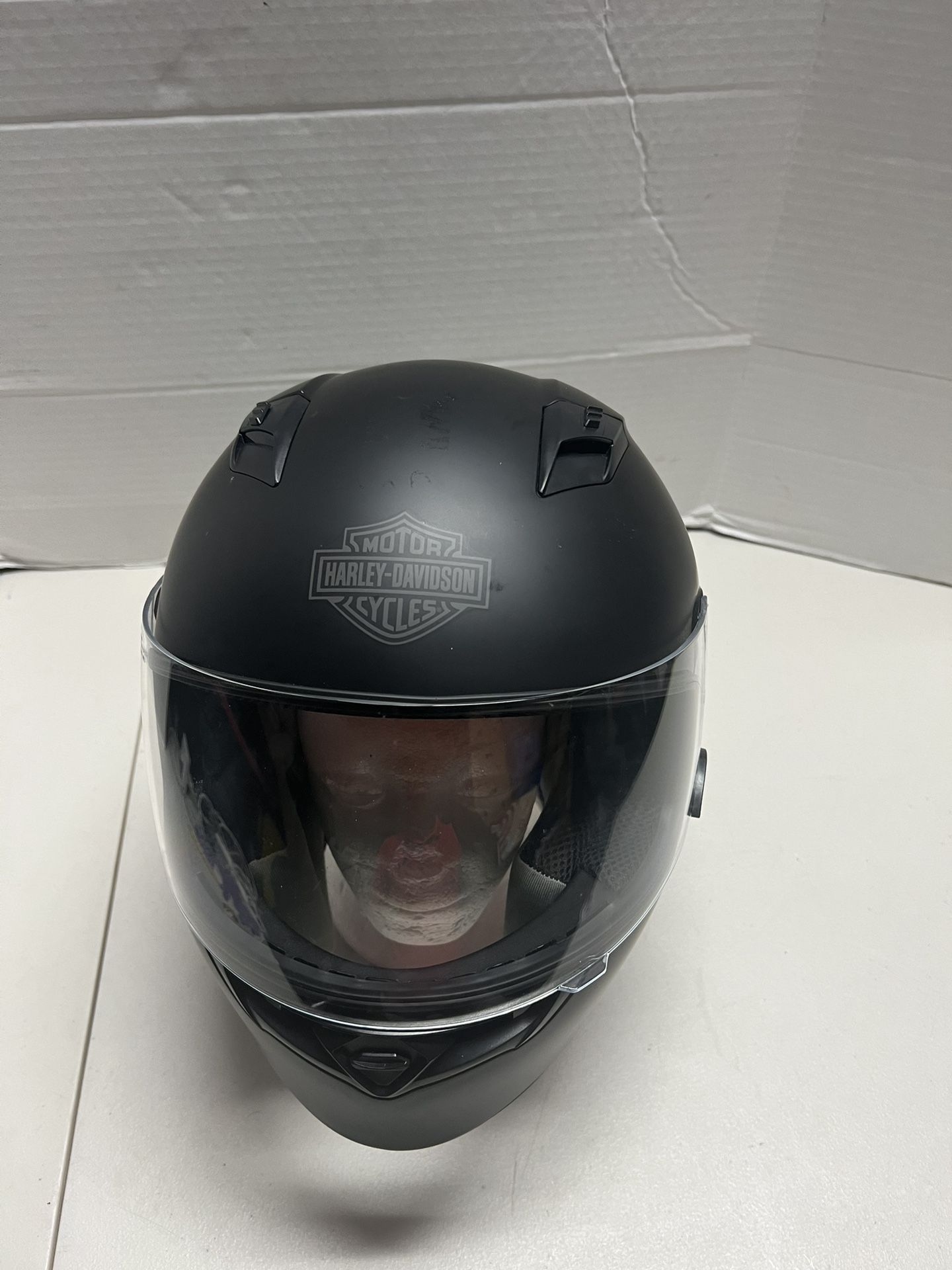 Harley Davidson Motorcycle Mens L Full-Face Helmet Fulton Matte Black HD-B04. Pre owned in very good condition with minimal signs of usage. There are