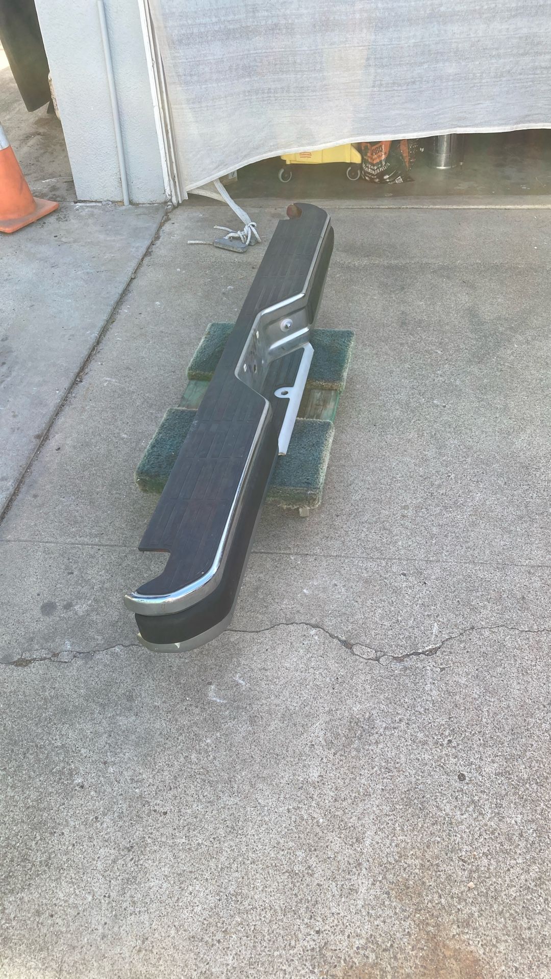 Truck bumper
