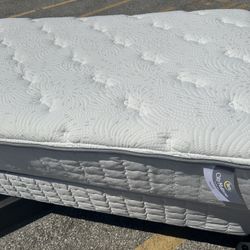 Twin Size Mattress And Box Spring 