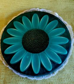  Vintage Resin Trivet