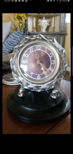 Antique Wind Up Clock!!