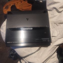 Kenwood 1000 Watt Amp Kac  8105D