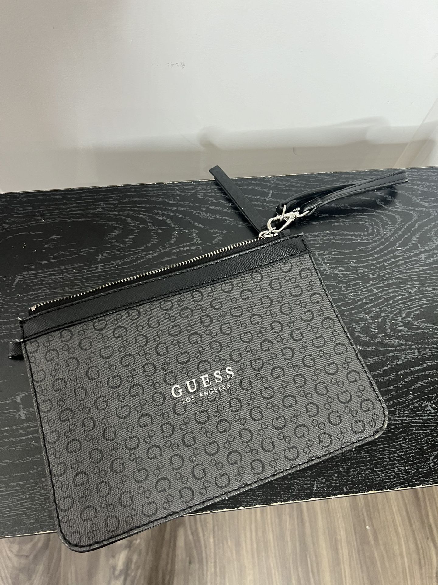 Guess Wristlet