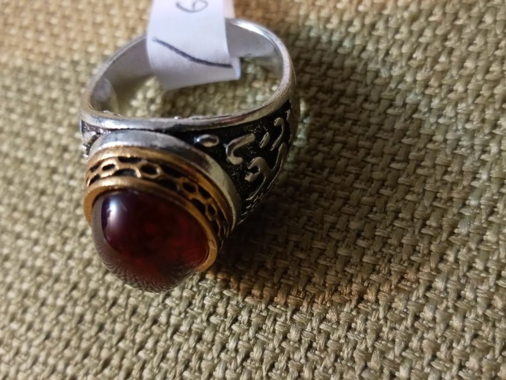 New Middle eastern Arabian Ring (Size 10 )