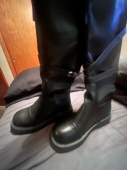Woman’s Knee High Combat Boots