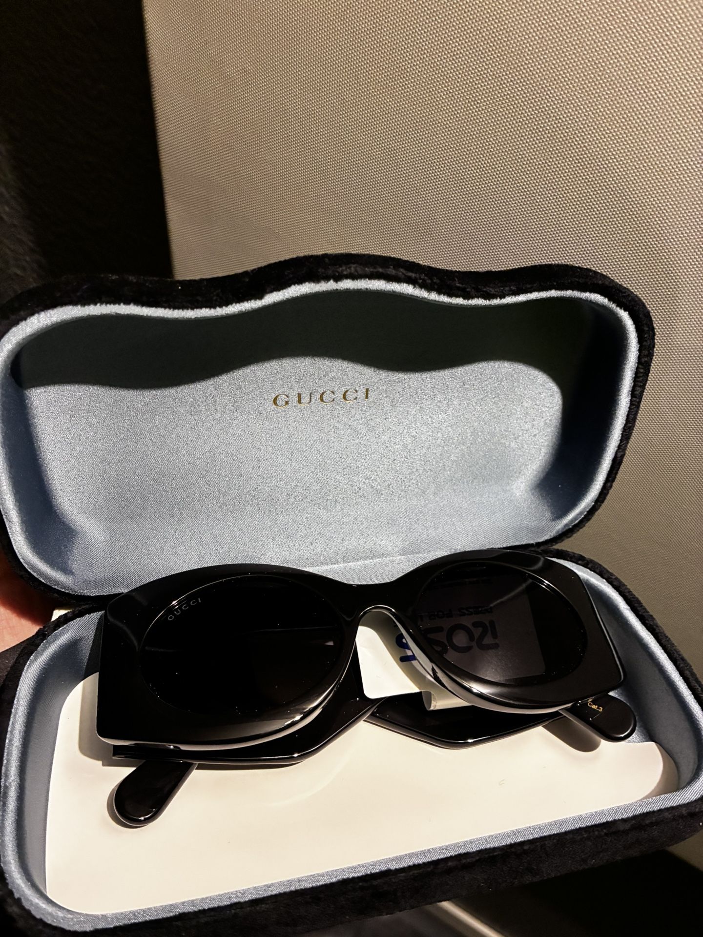 Womans's Gucci Sunglasses