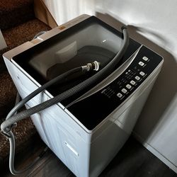Black+Decker small washing machine