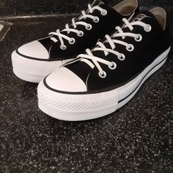 Converse Platform Womens 8.5 Good Condition 