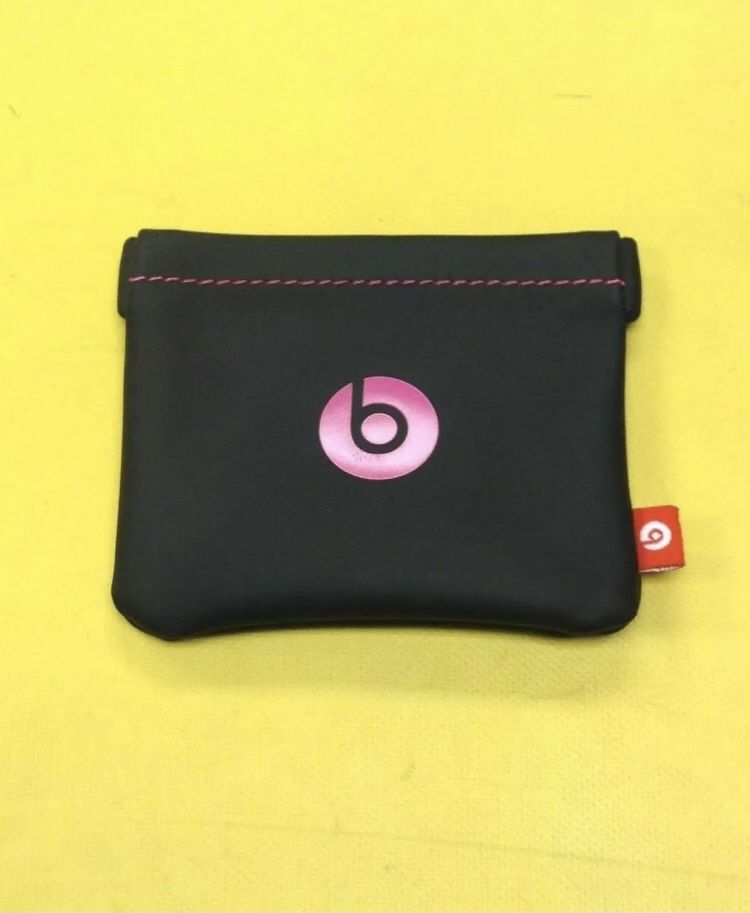 OEM Beats Pouch  by Dre urBeats Headphones Blk/Pink Headphone Magnetic Carrying Pouch 