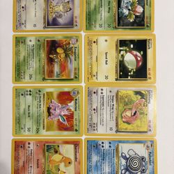 Pokémon Bundle - 8 Vintage Cards (Charmander/Ivysaur/Poliwhirl) 