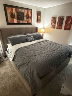 Queen Bedroom Set