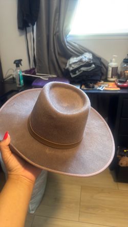 Wyeth Hat  100 % wool
