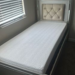 Full Twin Size Mattress Setup. 