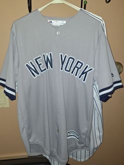 MLB New York Yankees Home Baseball Grey Majestic Jersey size Medium $40