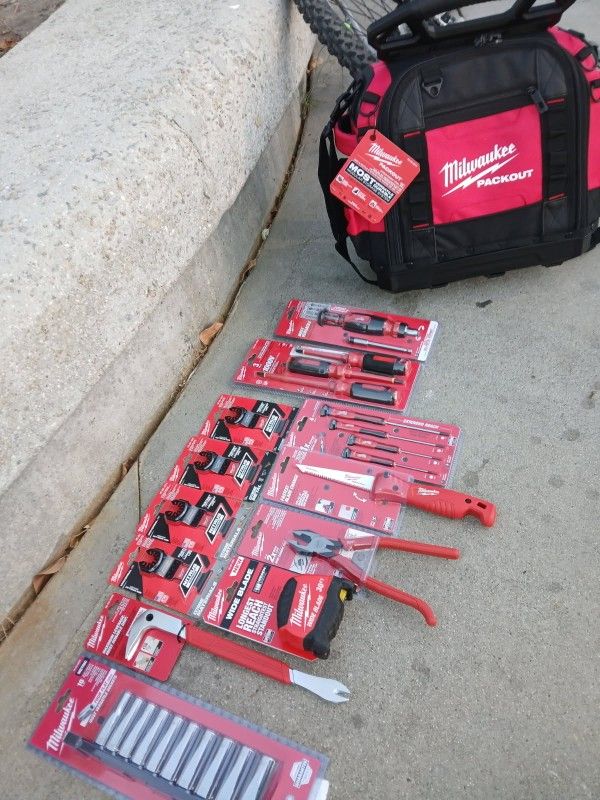 Milwaukee Tools And bag