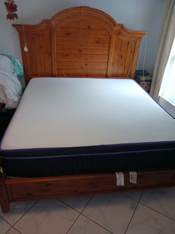King-Size Nectar Hybrid Mattress – Clean Condition