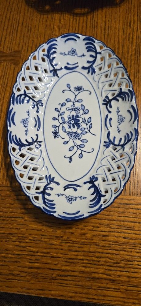 Vintage Lillian Vernon Floral China Plates