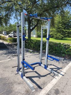 Squat rack