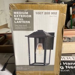 Exterior Wall Lantern