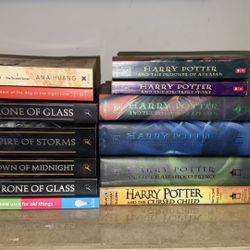 Fantasy/Fiction and Throne of Glass Books