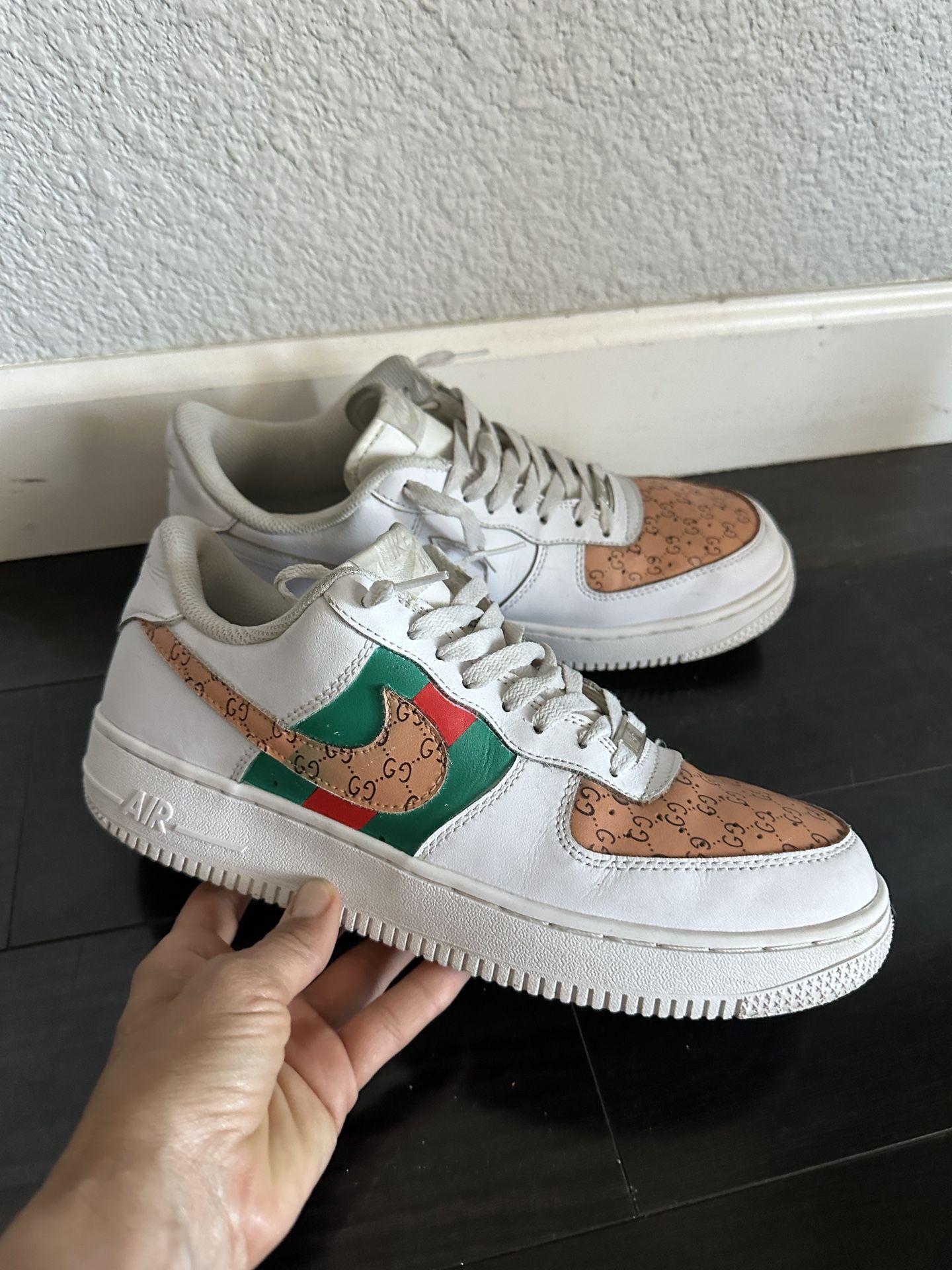 Classic: Handcrafted Air Force 1 w/ Gucci design - mens size 10