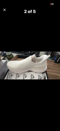 8.5  Women's Slip On Walking Shoes Hands Free Non Slip Lightweight Breathable Sneakers