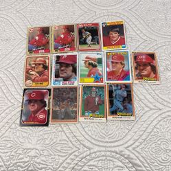 Lot Of 14 Pete Rose Baseball Cards 