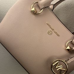 Light Pink Micheal Kors Purse